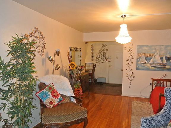 5th image of 9430 58th Ave APT 6B