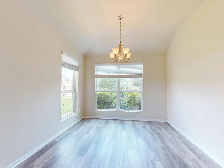 2102 Red Cedar Trl — Photo 14