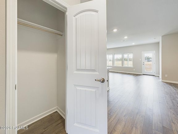 3rd image of 1502 Ashland Rdg