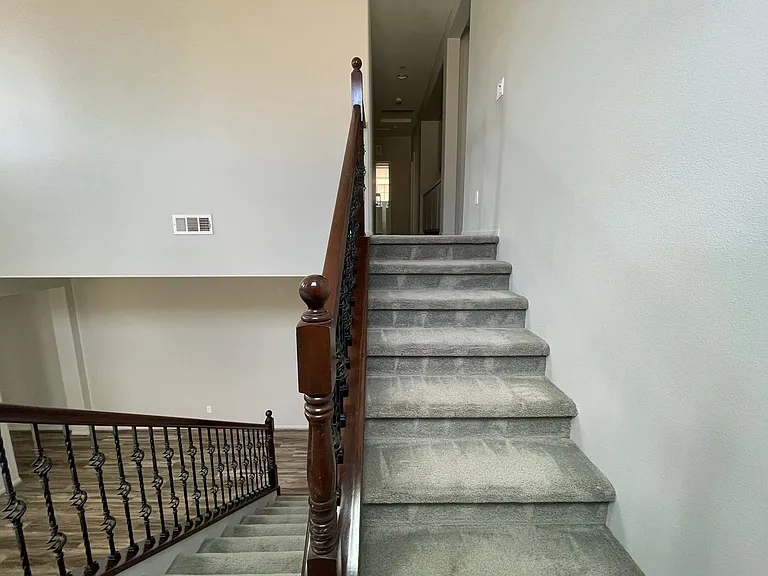 1591 Stow Grove Ave — Photo 17