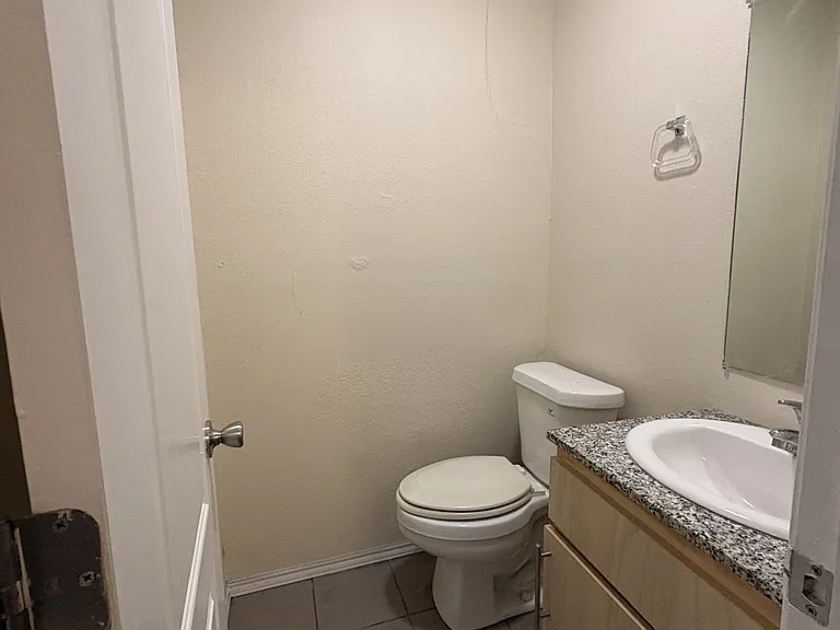 Sunshine Village Apartments — Photo 9