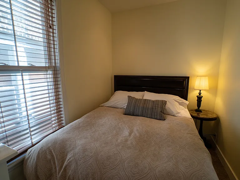 3238 N Hoyne Ave #2 — Photo 16