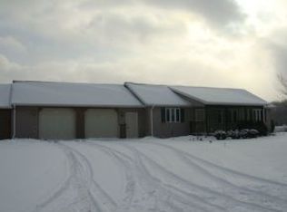 N3882 Manney Ct, Waupaca, WI 54981