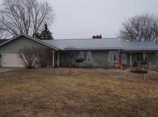 824 E 2nd St, Neillsville, WI 54456