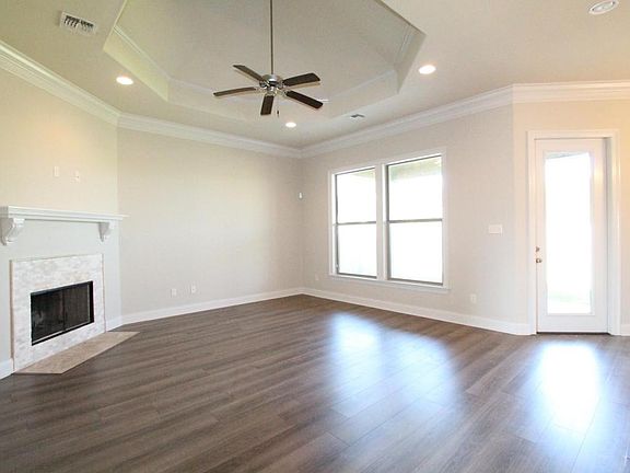2nd image of 301 Grassland Ave