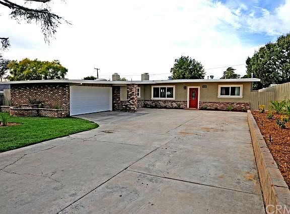 4th image of 8453 Davista Dr