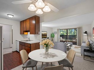 4380 Brookside Ct APT 209, Edina, MN 55436