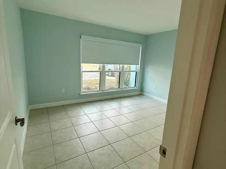 1 Windrush Blvd #Z — Photo 10