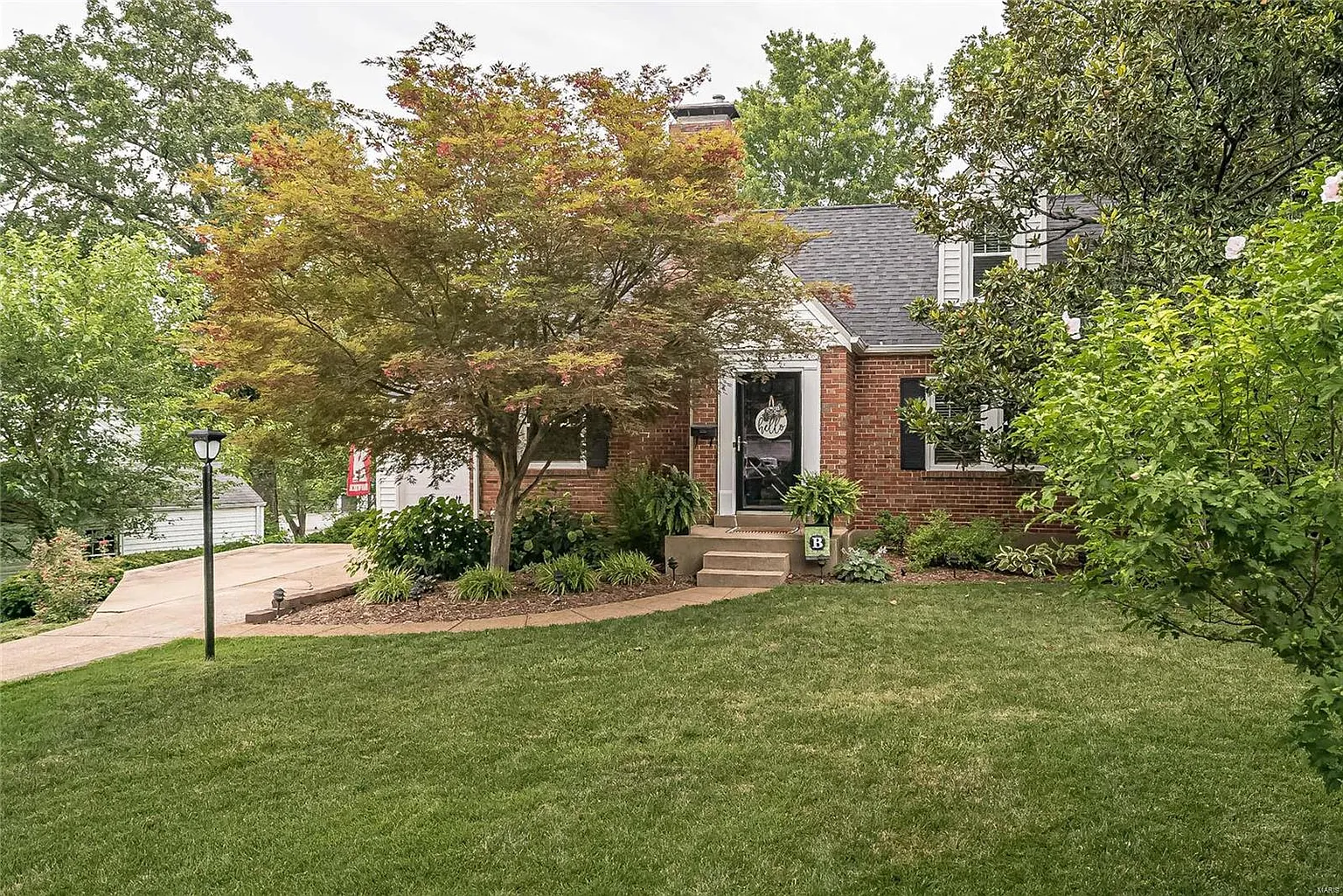 835 Glen Elm Dr photo 1