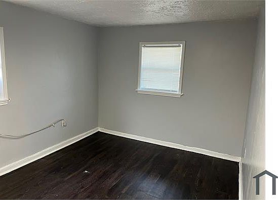 4th image of 2259 Avenue D #D