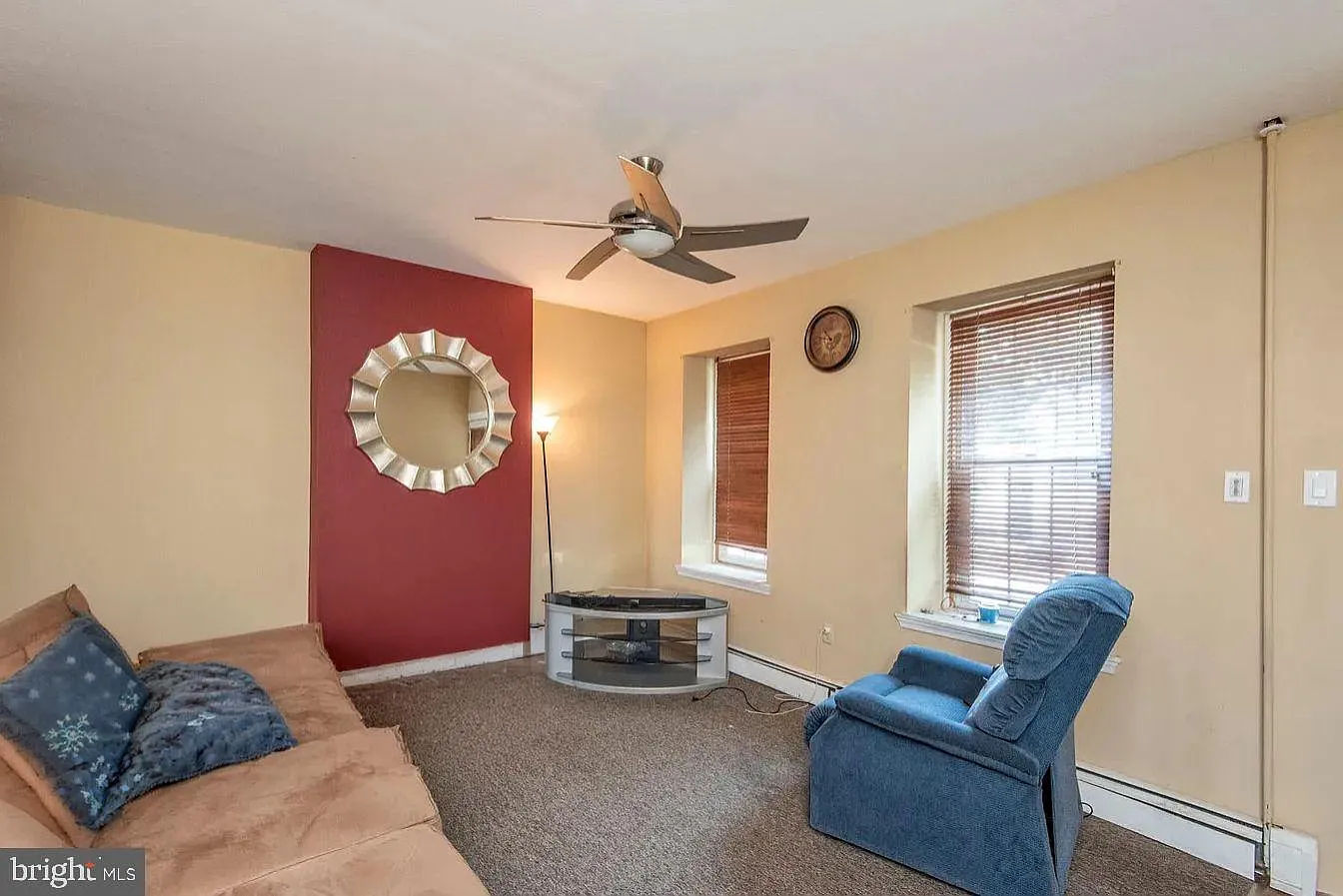 4 bed, 1680 sqft, $2,600 — Photo 2