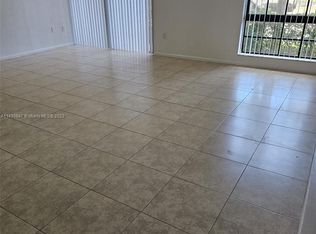 5570 NW 44th St APT 101A, Fort Lauderdale, FL 33319