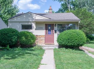 15994 Lola Dr, Redford, MI 48239