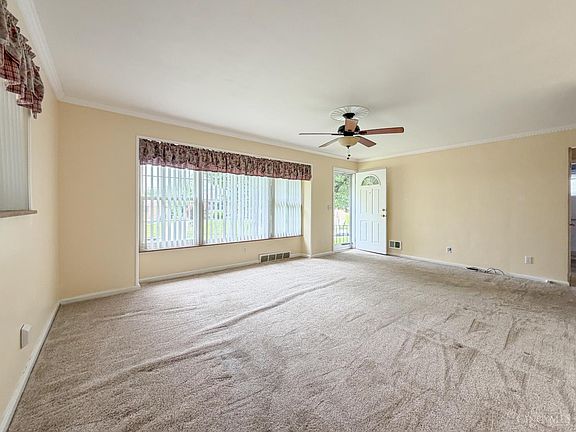 2nd image of 5982 Willow Oak Ln