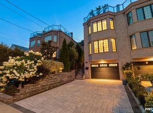 48 Myrtle Ave, Edgewater, NJ 07020