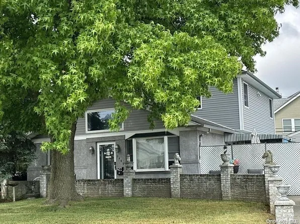 2469 Cypress Ave, East Meadow, NY 11554