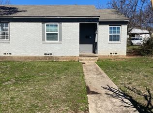 725 Woodland St, Denton, TX 76209