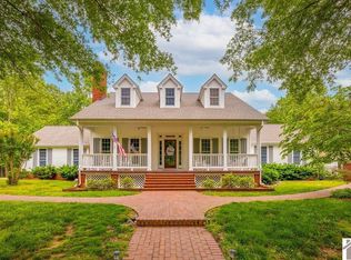 3892 Old Newburg Rd, Murray, KY 42071