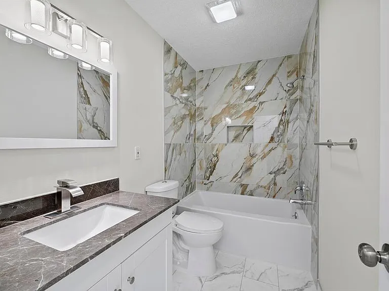 3345 Minnesota Ln N — Photo 10