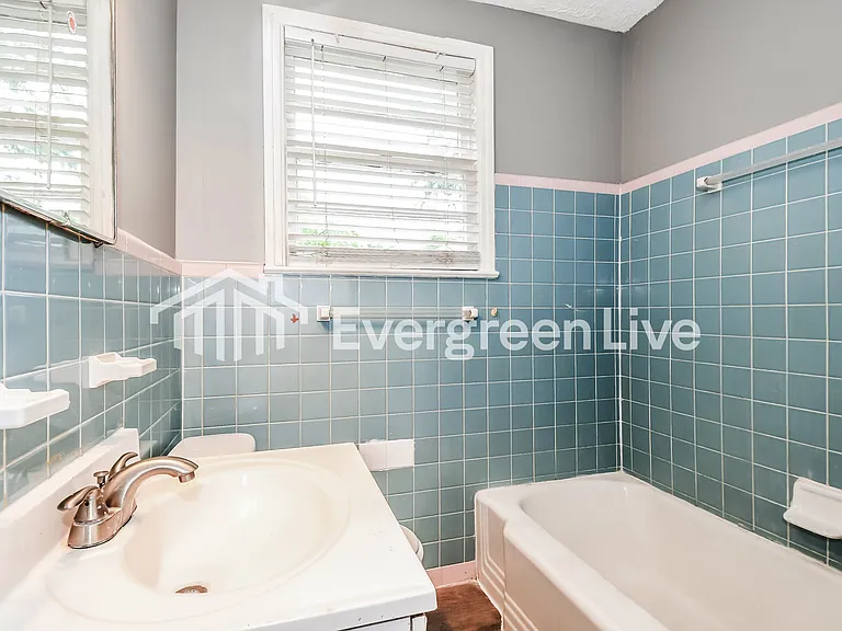6532 Perry St — Photo 15