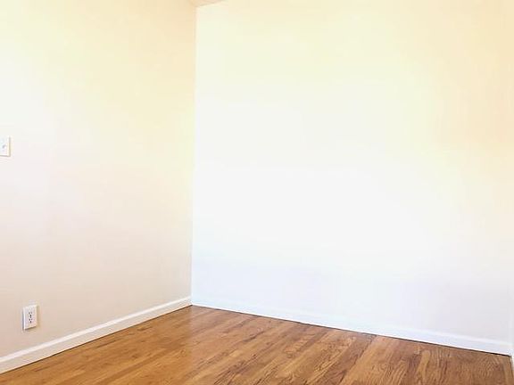 5th image of 1187 Church St