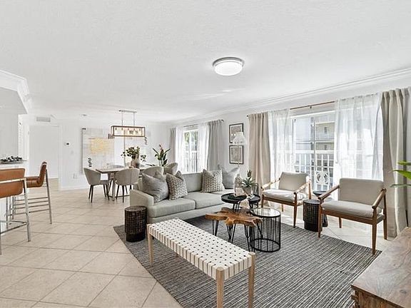5th image of 151 NE 16th Ave APT 280