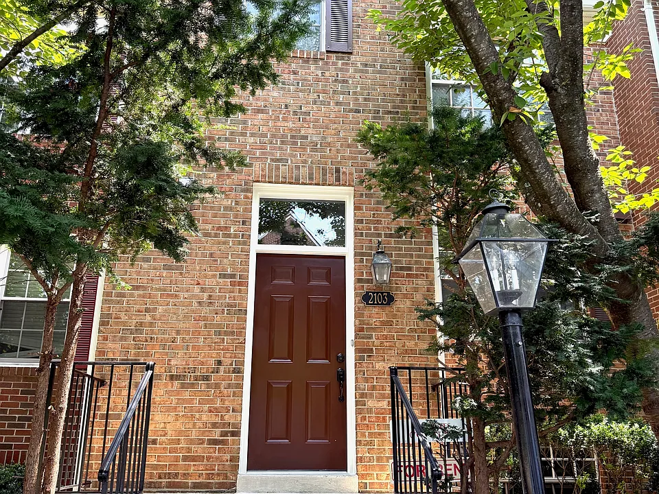 2103 Dominion Heights Ct