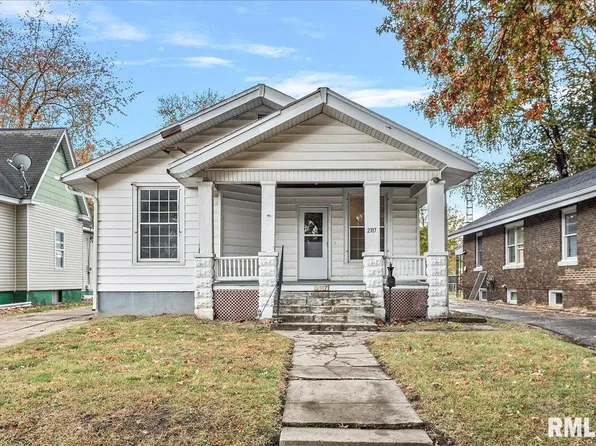 2317 S 10th St, Springfield, IL 62703