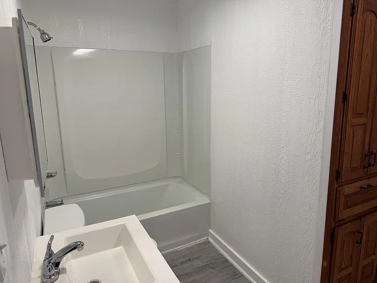 502 Rose St — Photo 13