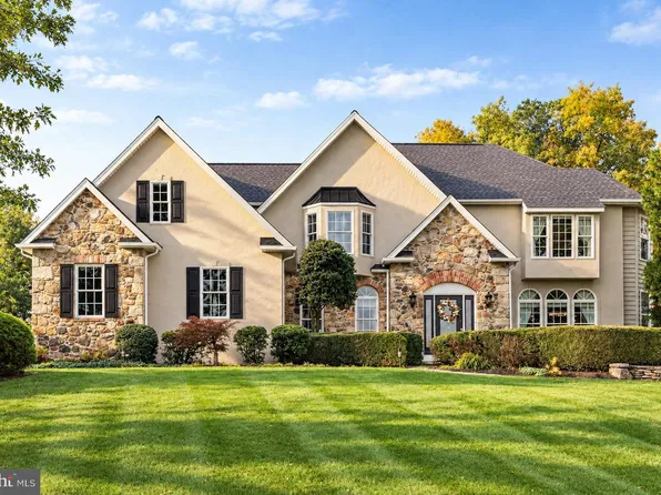 1100 Briar Way, Perkasie, PA 18944