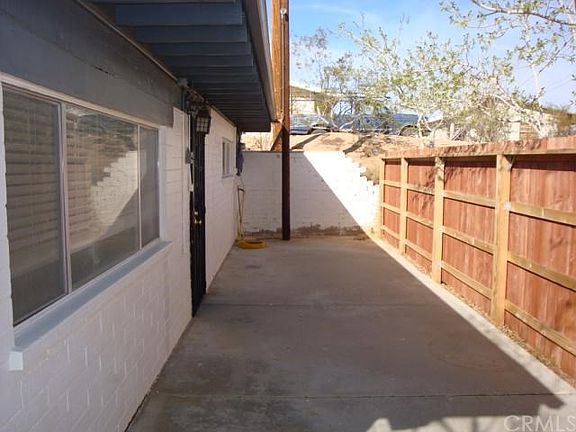 3rd image of 73145-29 Palms Hwy