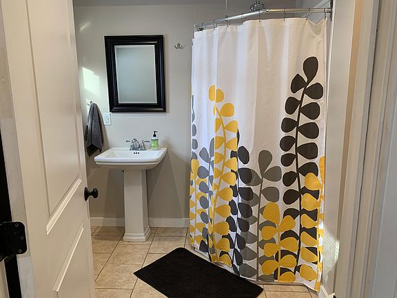 5th image of 74 Seaver Rd #1