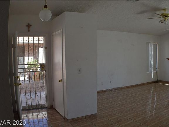 4th image of 116 Chelseann St