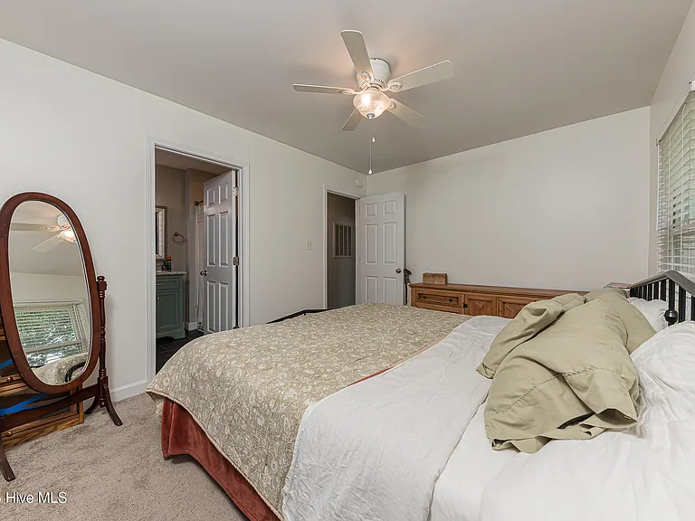670 Queens Creek Rd — Photo 19