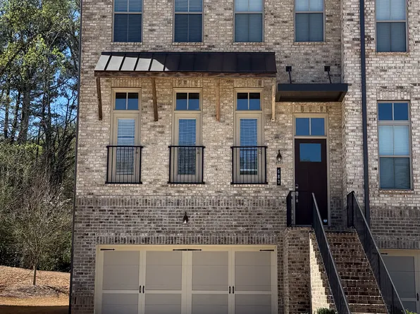 683 Avondale Creek Dr, Decatur, GA 30032