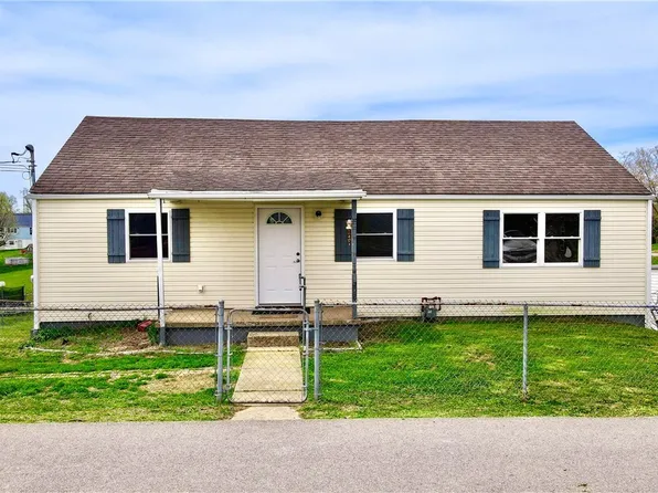 1015 Moore Ave, North Parkersburg, WV 26104