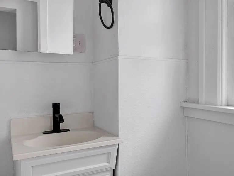 808 Vine St #1 — Photo 2