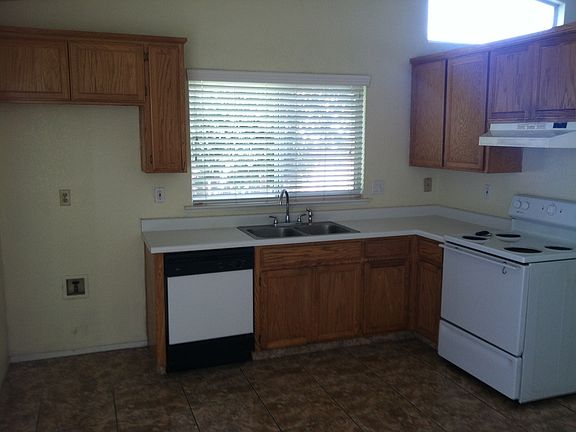 4th image of 4483 Fosberg Rd