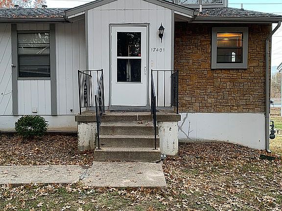 5th image of 17329 E 42nd St S