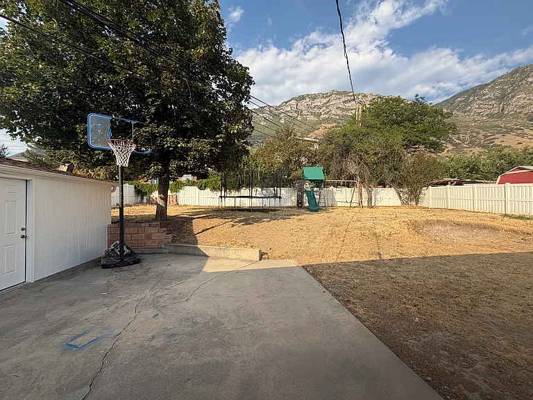 1134 N Cherry Ln — Photo 25