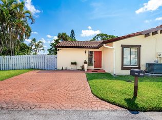 2805 Ponderosa Pine Ct, Lake Worth, FL 33462