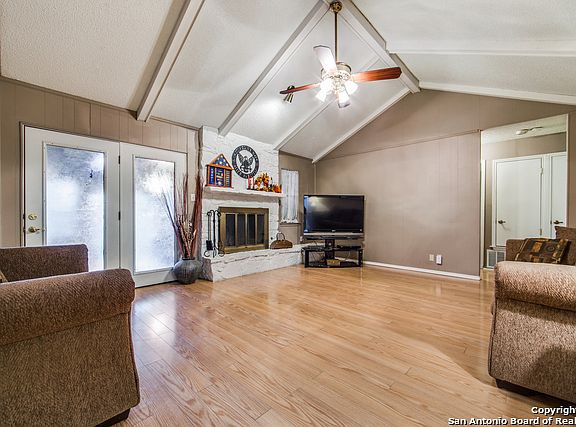 3rd image of 13635 Scarsdale St