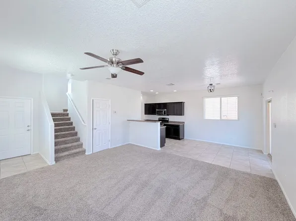 8323 Groundsel Rd NW, Albuquerque, NM 87120
