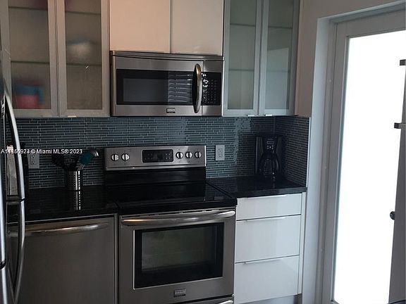 5th image of 645 Lenox Ave APT 2