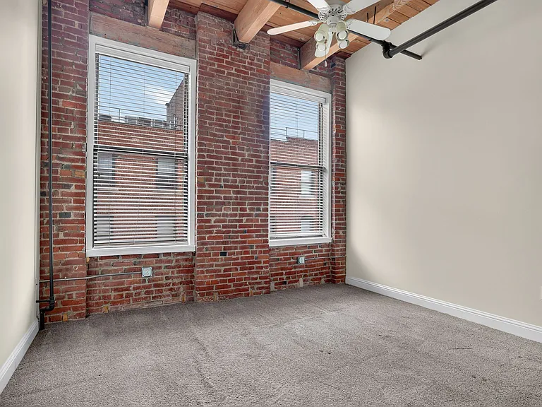 612 Central St #306 — Photo 8