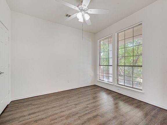 4th image of 1173 Sunderland Ln