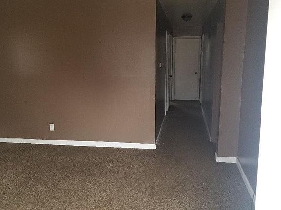 3rd image of 721 N Sheffield Ave
