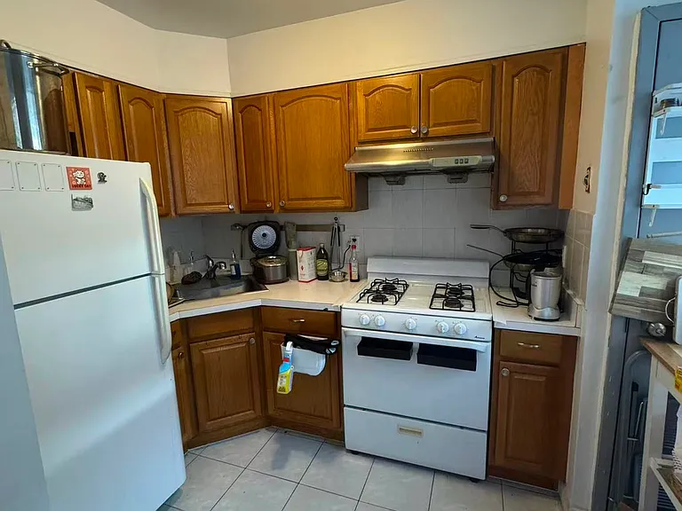 32 Market St #3 — Photo 6