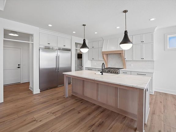 4th image of 1249 S 92nd St