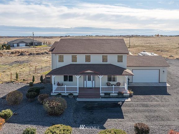2nd image of 5581 Panorama Dr NE